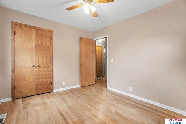8919 Valley Street, Omaha, NE 68124