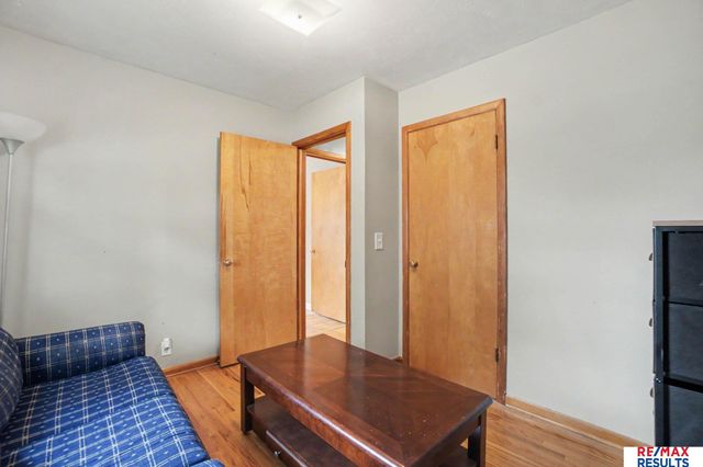 8919 Valley Street, Omaha, NE 68124