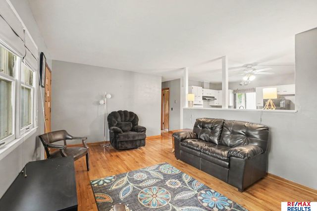8919 Valley Street, Omaha, NE 68124