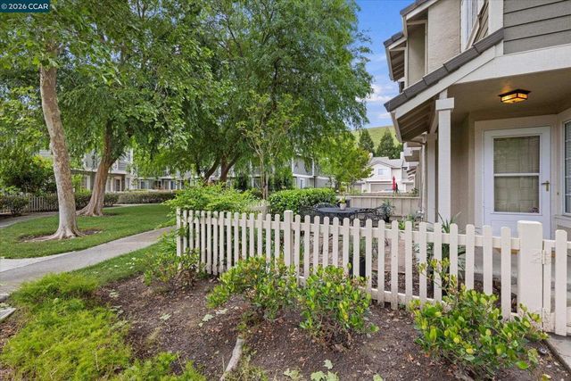 6521 Nottingham Pl 111, Dublin, CA 94568