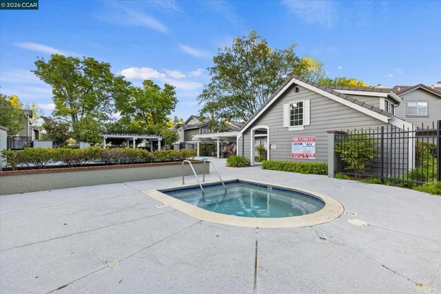 6521 Nottingham Pl 111, Dublin, CA 94568