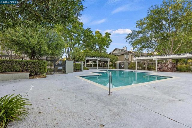 6521 Nottingham Pl 111, Dublin, CA 94568