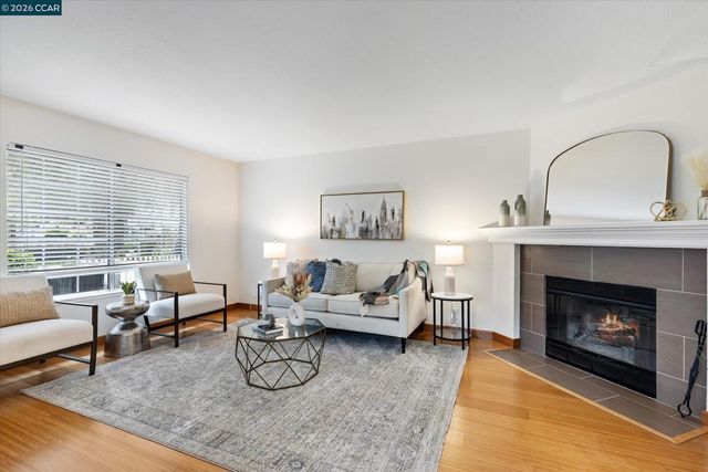 6521 Nottingham Pl 111, Dublin, CA 94568