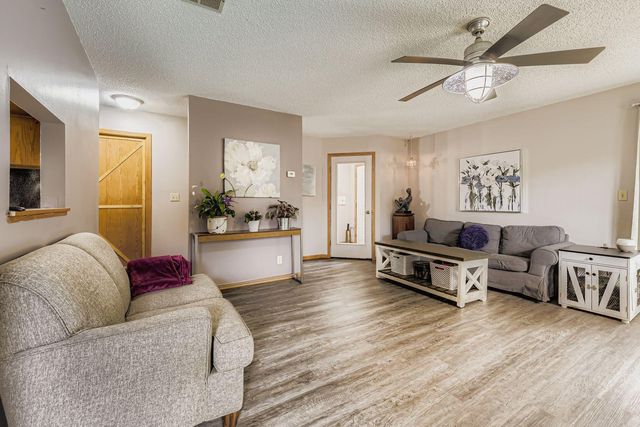 7924 Barbara Avenue, Inver Grove Heights, MN 55077