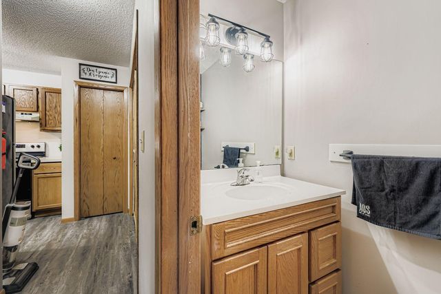 7924 Barbara Avenue, Inver Grove Heights, MN 55077