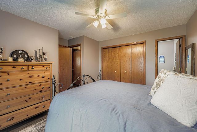 7924 Barbara Avenue, Inver Grove Heights, MN 55077