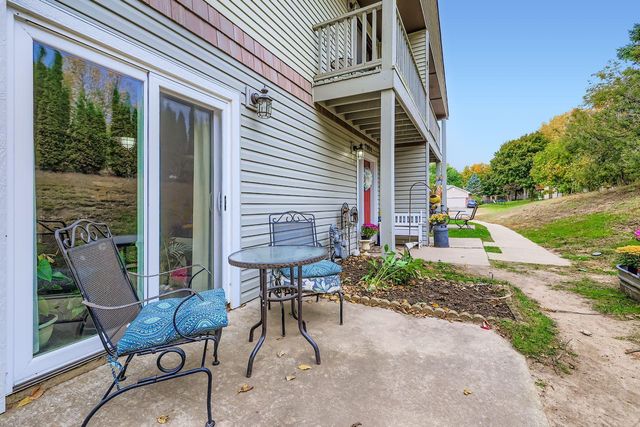 7924 Barbara Avenue, Inver Grove Heights, MN 55077