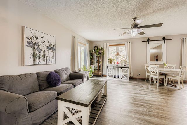 7924 Barbara Avenue, Inver Grove Heights, MN 55077