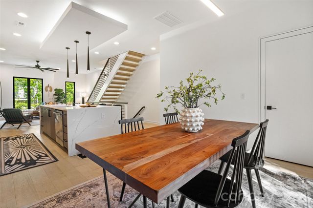 2716 N Davidson Street E, Charlotte, NC 28205