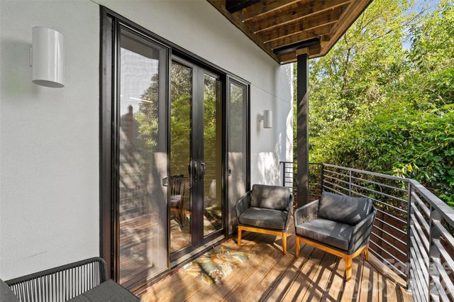 2716 N Davidson Street E, Charlotte, NC 28205