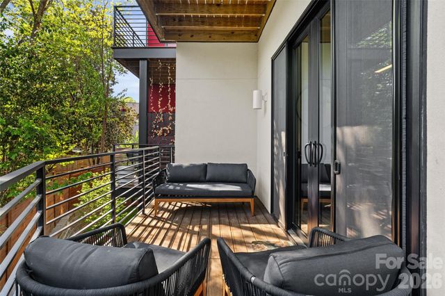 2716 N Davidson Street E, Charlotte, NC 28205