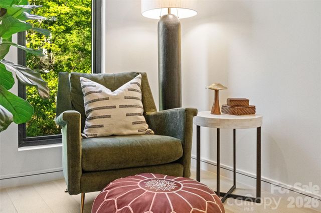 2716 N Davidson Street E, Charlotte, NC 28205