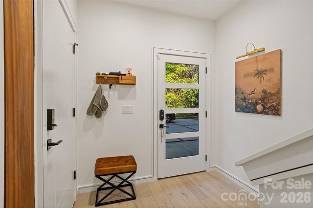 2716 N Davidson Street E, Charlotte, NC 28205