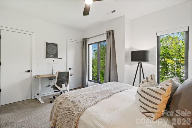 2716 N Davidson Street E, Charlotte, NC 28205