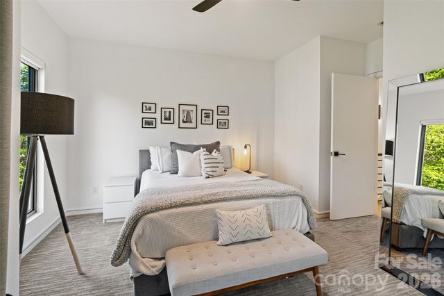 2716 N Davidson Street E, Charlotte, NC 28205