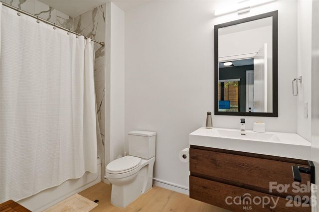 2716 N Davidson Street E, Charlotte, NC 28205