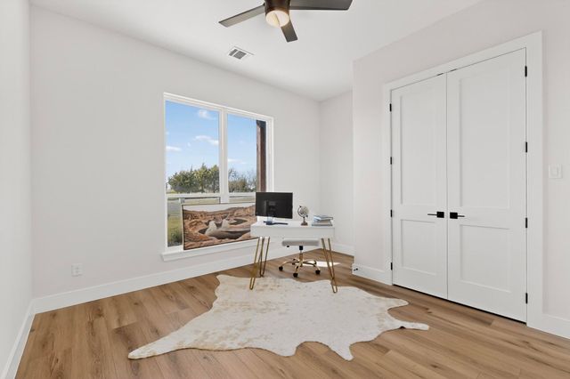 4961 County Road 1098, Celeste, TX 75423