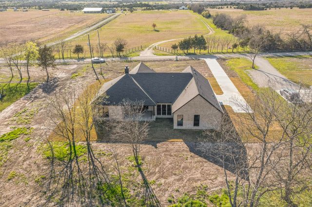 4961 County Road 1098, Celeste, TX 75423