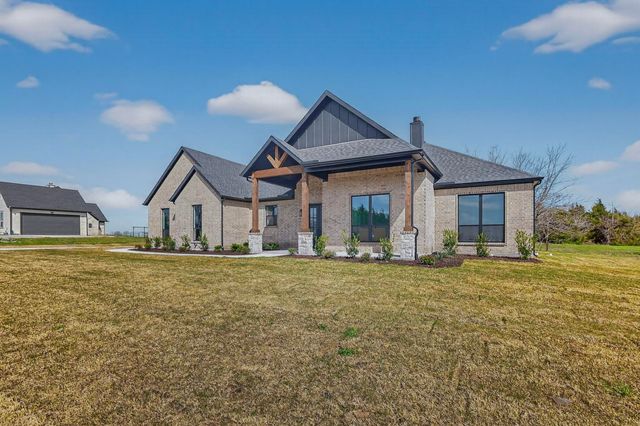 4961 County Road 1098, Celeste, TX 75423