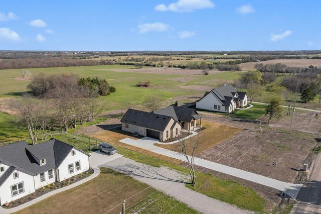 4961 County Road 1098, Celeste, TX 75423