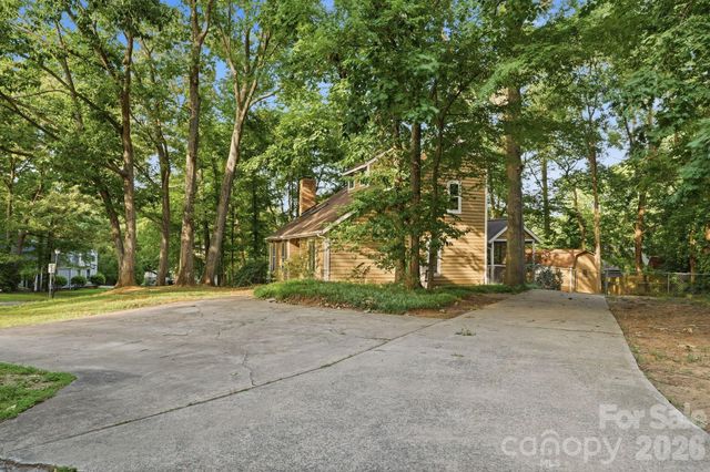 7401 Park Vista Circle, Charlotte, NC 28226