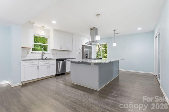 7401 Park Vista Circle, Charlotte, NC 28226