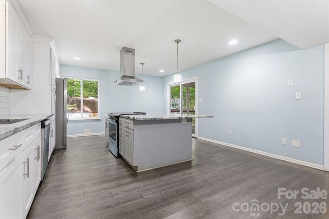 7401 Park Vista Circle, Charlotte, NC 28226