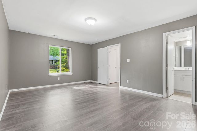 7401 Park Vista Circle, Charlotte, NC 28226