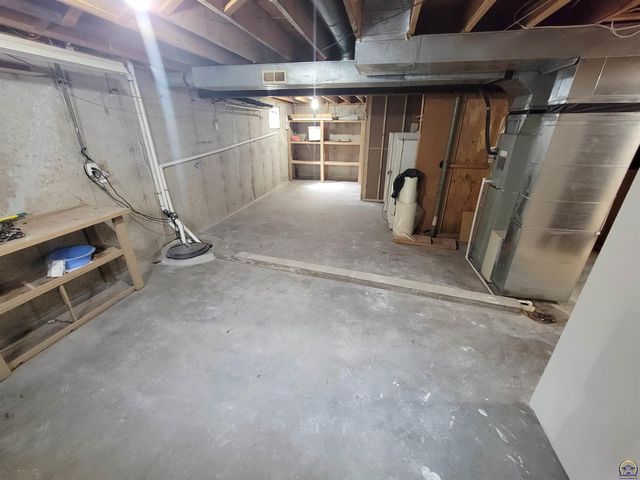 4540 NW Geronimo TRL, Topeka, KS 66618