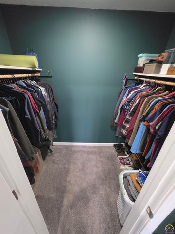 4540 NW Geronimo TRL, Topeka, KS 66618