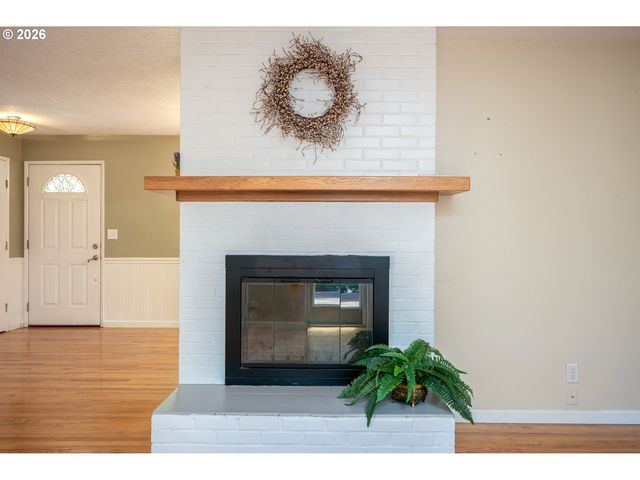 124 Ne LINCOLN Ct, Hillsboro, OR 97124