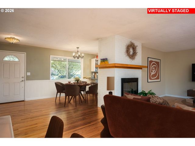 124 Ne LINCOLN Ct, Hillsboro, OR 97124