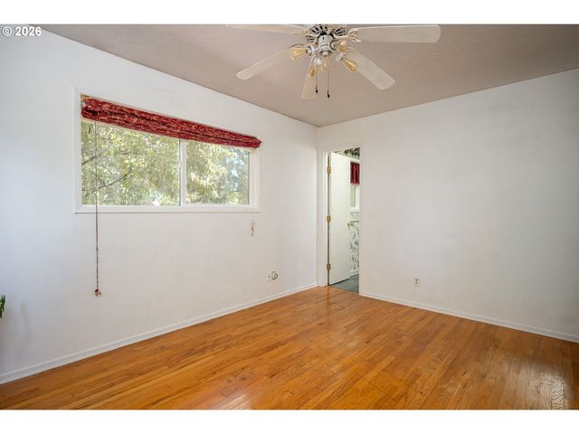 124 Ne LINCOLN Ct, Hillsboro, OR 97124