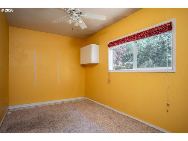 124 Ne LINCOLN Ct, Hillsboro, OR 97124
