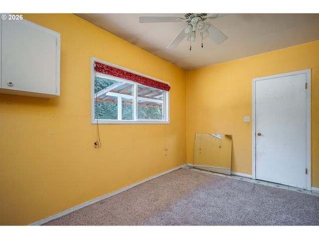 124 Ne LINCOLN Ct, Hillsboro, OR 97124