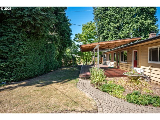 124 Ne LINCOLN Ct, Hillsboro, OR 97124