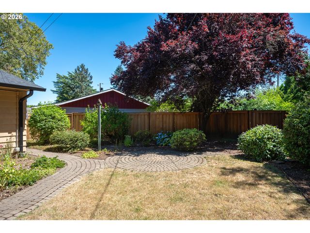 124 Ne LINCOLN Ct, Hillsboro, OR 97124