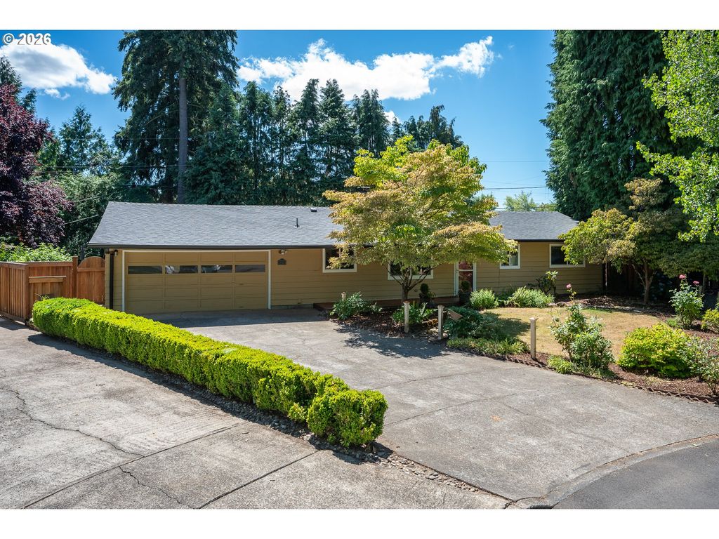 124 Ne LINCOLN Ct, Hillsboro, OR 97124