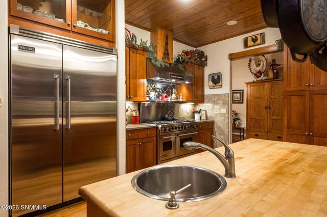 2561 Mesilla Hills Drive, Las Cruces, NM 88005