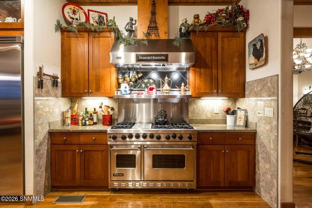 2561 Mesilla Hills Drive, Las Cruces, NM 88005