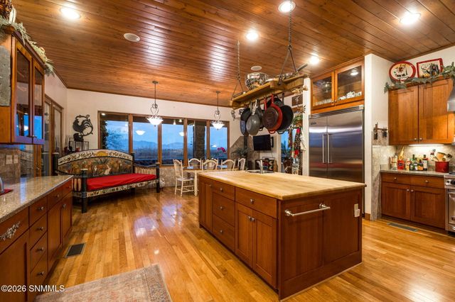 2561 Mesilla Hills Drive, Las Cruces, NM 88005