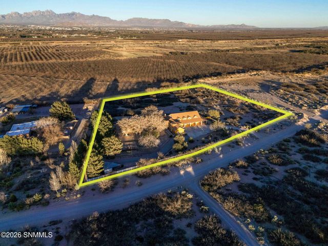 2561 Mesilla Hills Drive, Las Cruces, NM 88005