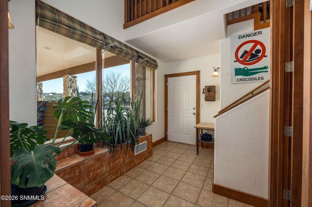 2561 Mesilla Hills Drive, Las Cruces, NM 88005