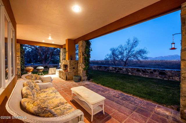 2561 Mesilla Hills Drive, Las Cruces, NM 88005