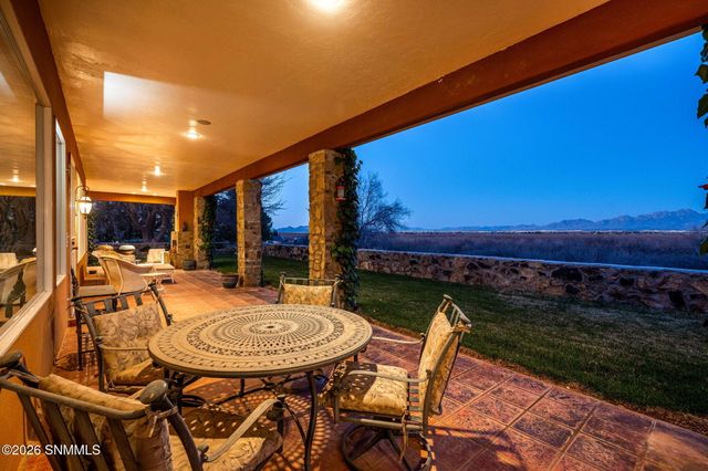 2561 Mesilla Hills Drive, Las Cruces, NM 88005