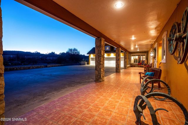 2561 Mesilla Hills Drive, Las Cruces, NM 88005