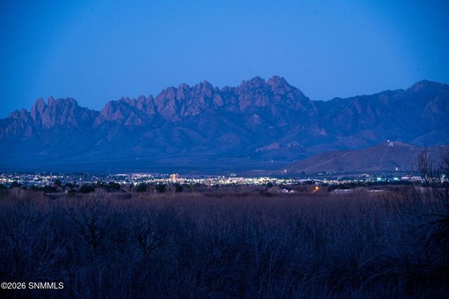 2561 Mesilla Hills Drive, Las Cruces, NM 88005