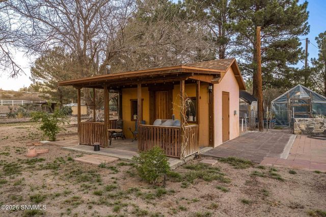 2561 Mesilla Hills Drive, Las Cruces, NM 88005