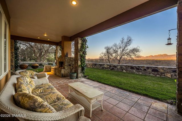 2561 Mesilla Hills Drive, Las Cruces, NM 88005