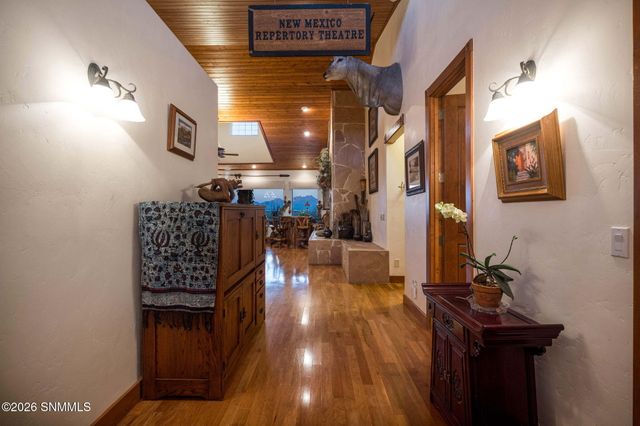 2561 Mesilla Hills Drive, Las Cruces, NM 88005